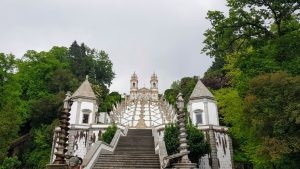 Escalinata que sube al Santuario do Bom Jesus. Braga.