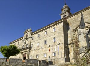 Fachada del Monasterio de San Vicente del Pino.
