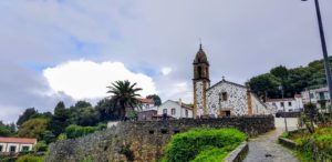 Otra vista.del Santuario de San Andrés de Teixido.